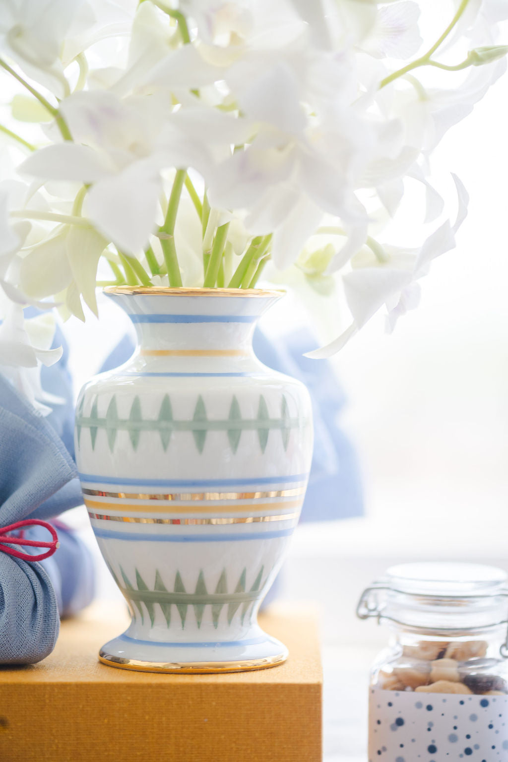 Arranjo Floral com Flores Nobres (Quarto P/M/G)