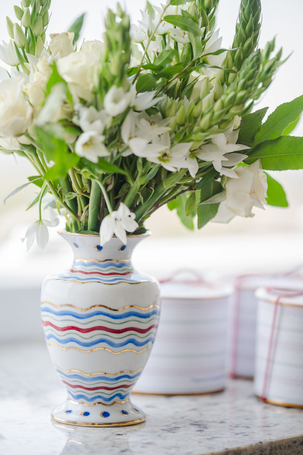 Arranjo Floral com Flores Nobres (Quarto P/M/G)